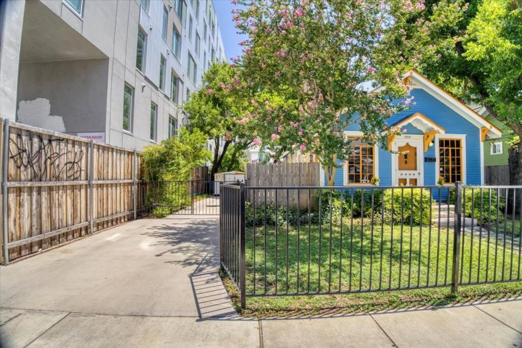 Historic Longhorn Home On Ut Downtown Austin Exterior foto