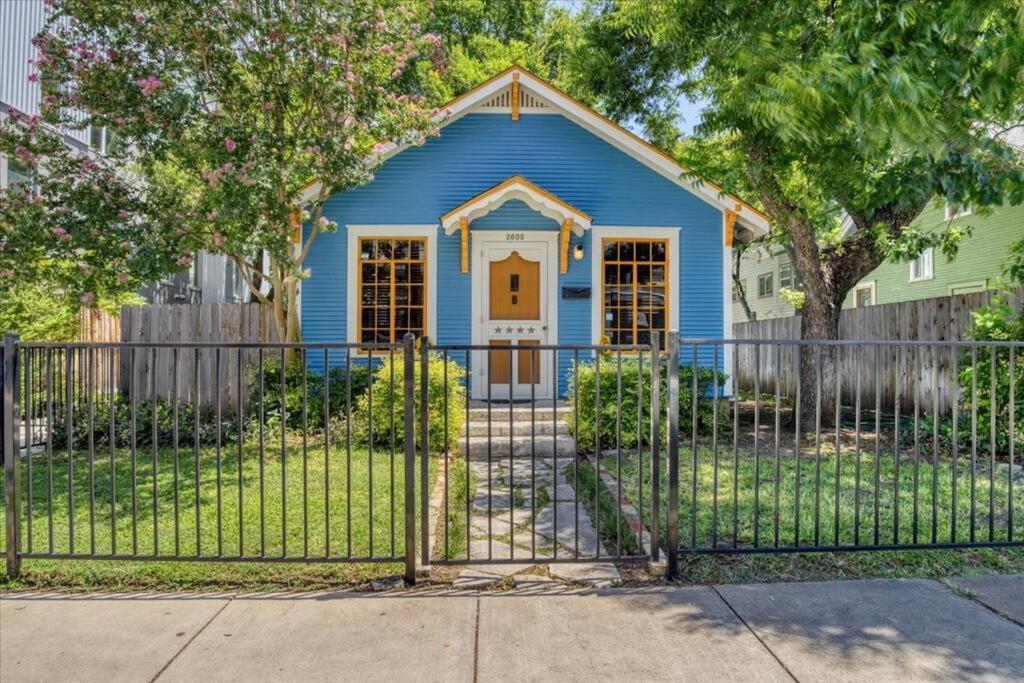 Historic Longhorn Home On Ut Downtown Austin Exterior foto