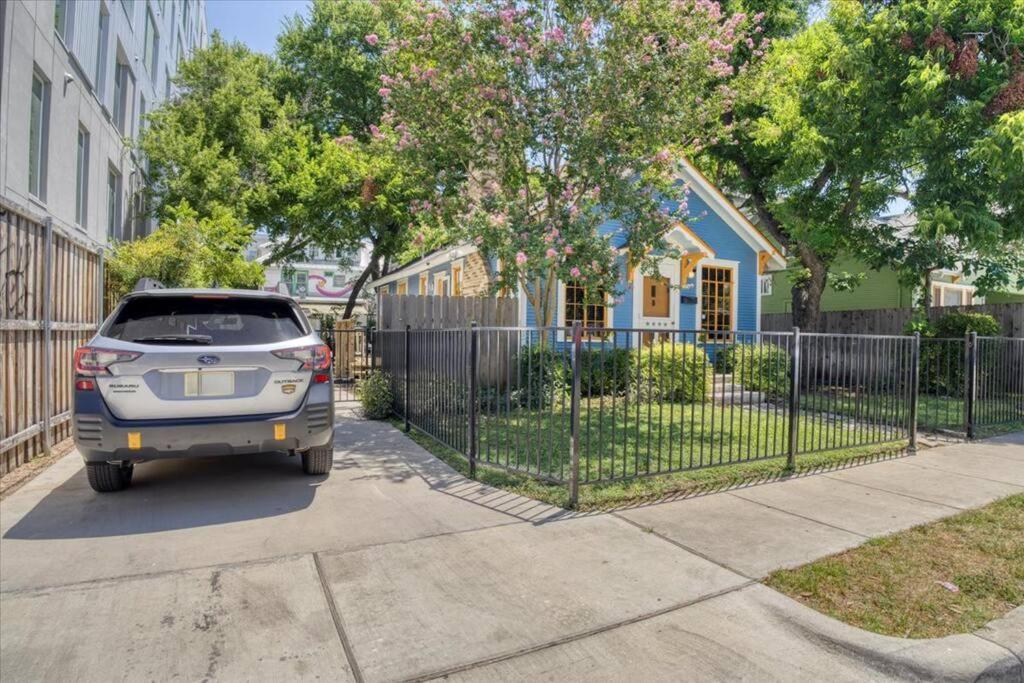 Historic Longhorn Home On Ut Downtown Austin Exterior foto