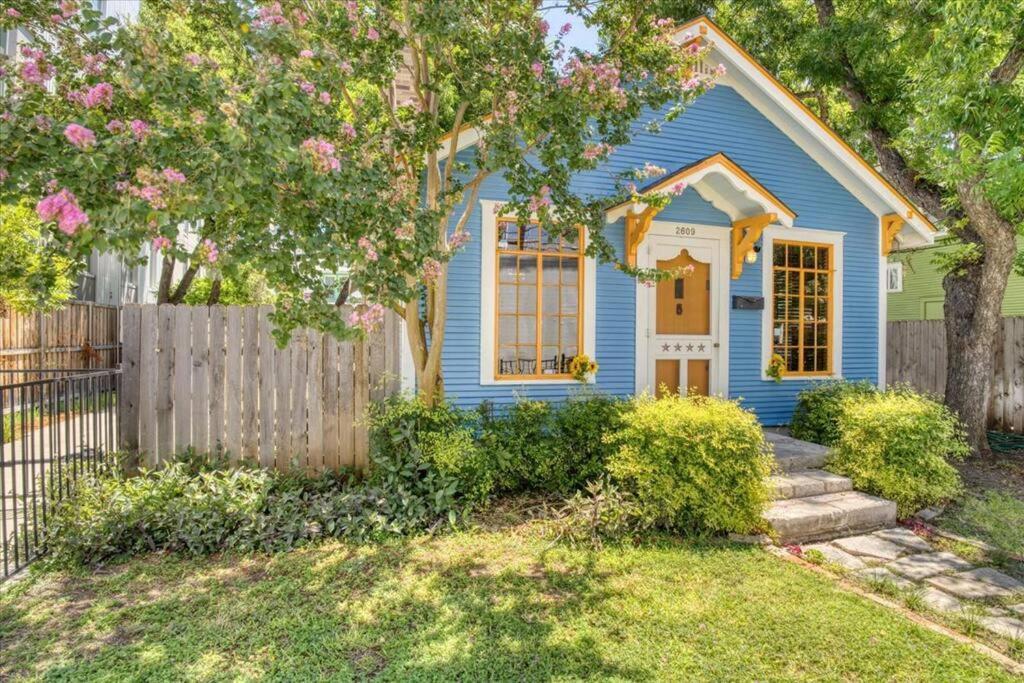 Historic Longhorn Home On Ut Downtown Austin Exterior foto